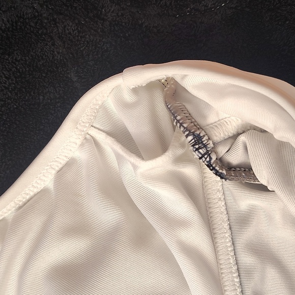 Colorblock One-Piece Swimsuit CUPSHE SWIMWEAR ONE-PIECE - Picture 13 of 13